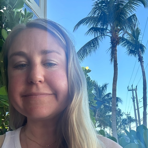 Meet your Posher, Anne - Picture 1 of 1